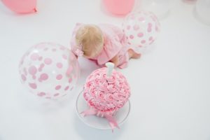 Cake smash fotoshoot roze